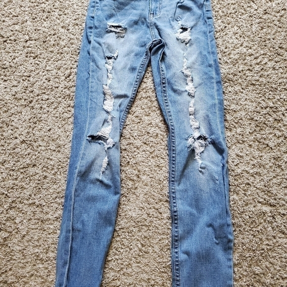 𝅺aero Cheeky Jegging Distressed Jeans - Picture 3 of 7